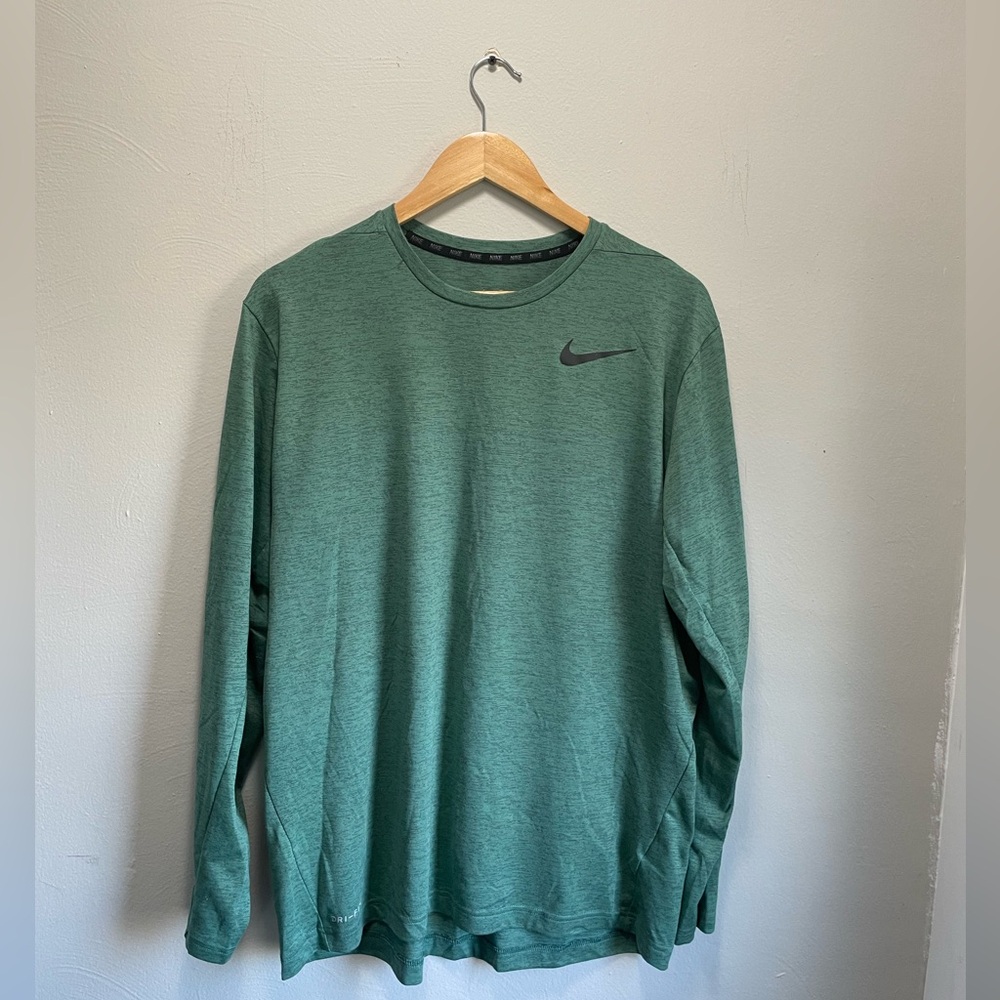 Mens Nike Dri Fit Size Large